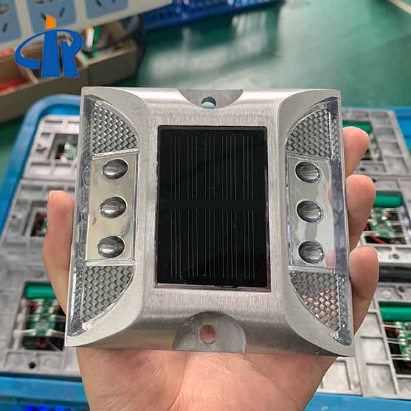 White Solar Road Studs Factory In Malaysia